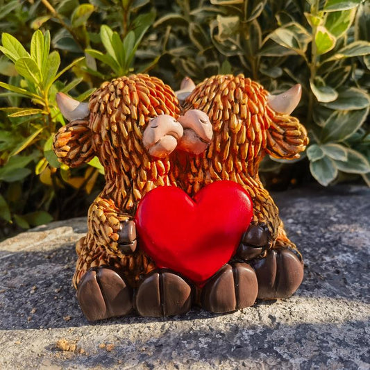Highland Cow Cute Cow Design Valentine's Gift for Couples