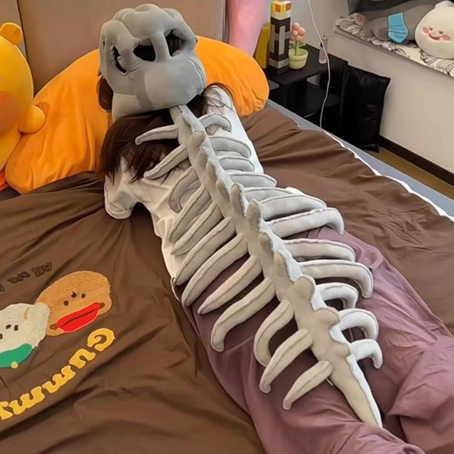 🦖Wearable Skeleton Plush,Dinosaur Skull Headpiece and Spine Costume for Adult