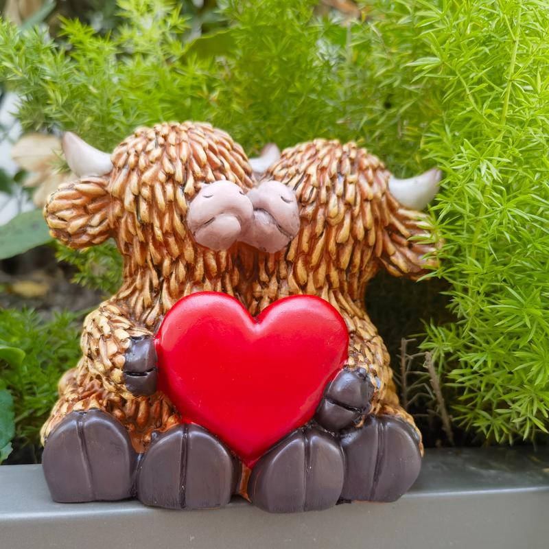 Highland Cow Cute Cow Design Valentine's Gift for Couples